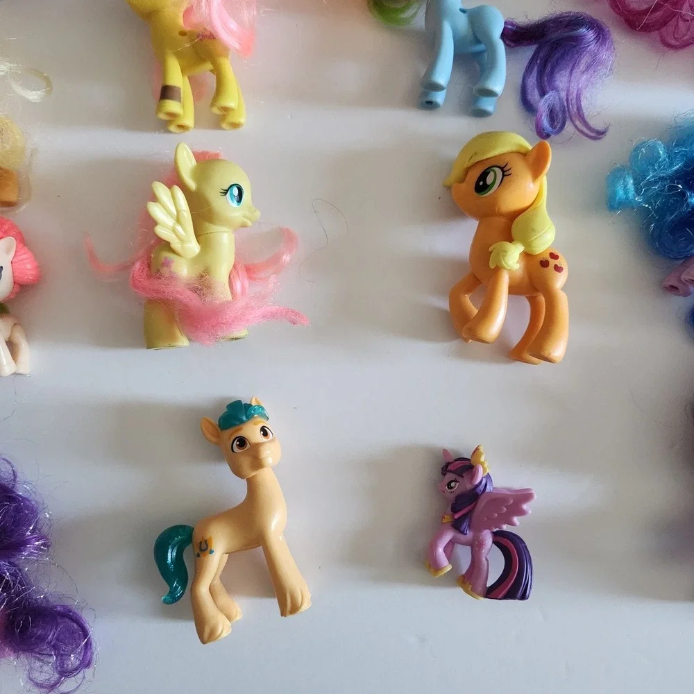 My Little Pony Figure Lot of 20 Assorted‎ Sizes And Generations